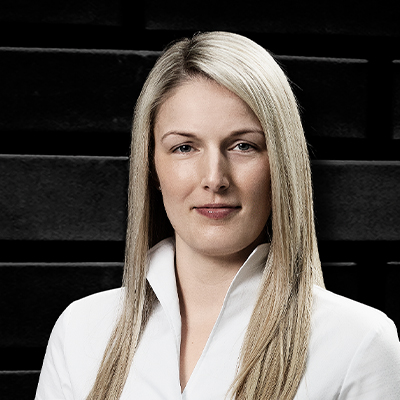 Quadratisches Porträt von Kerstin Thomsen