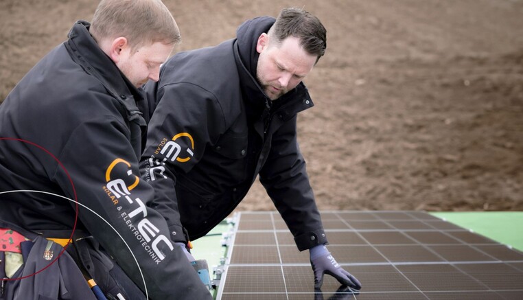 Die zwei Gründer von E-Tec bei der Arbeit