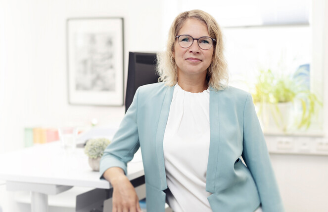 Syntje Petersen posiert vor der Kamera