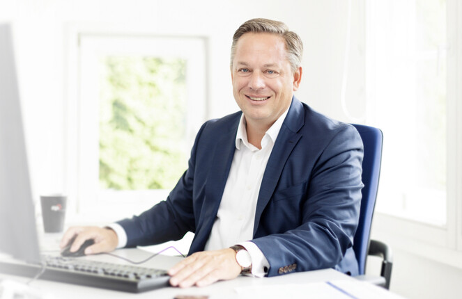 Hendrik Soehler von Bargen posiert vor der Kamera