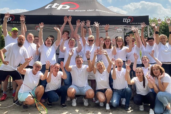 Die ttp-Mitarbeiter auf einem Gruppenbild.