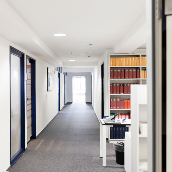 Quadratisches Bild eines ttp Flurs