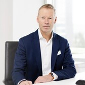 Michael Heil posiert vor der Kamera