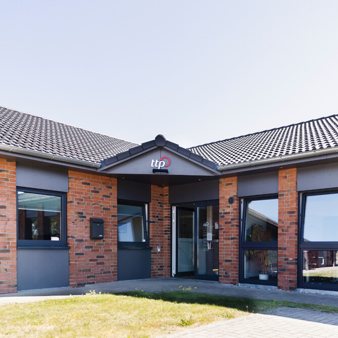 Blick auf das ttp Gebäude in Husum