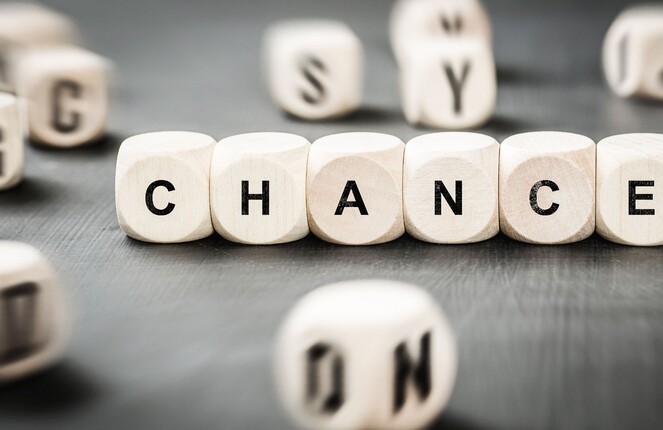 Rechteckiges Bild von Würfeln mit Buchstaben