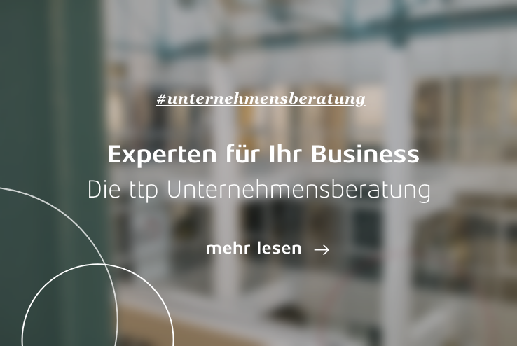 Ein Gebäude mit Text als Overlay